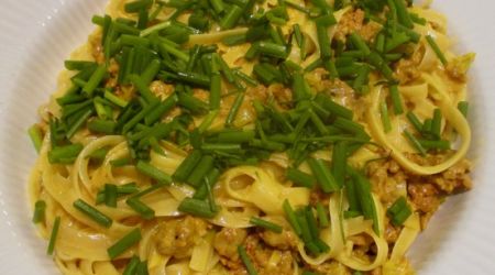 PAPPARDELLE WITH SAUSAGE AND SAFFRON